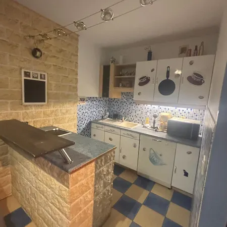 St Clement Apartment *